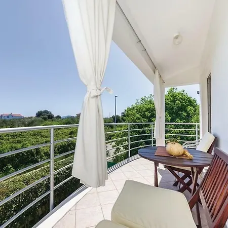 Apartment Dadic Bibinje