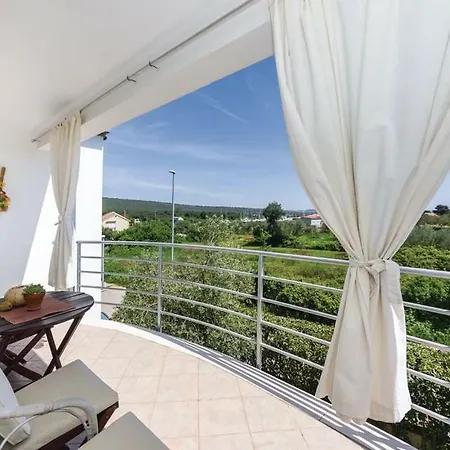 Apartment Dadic Bibinje